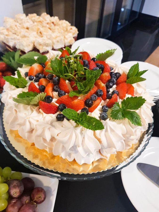 مبيت وإفطار شاسْنيشْ Dwor Karwacz المظهر الخارجي الصورة